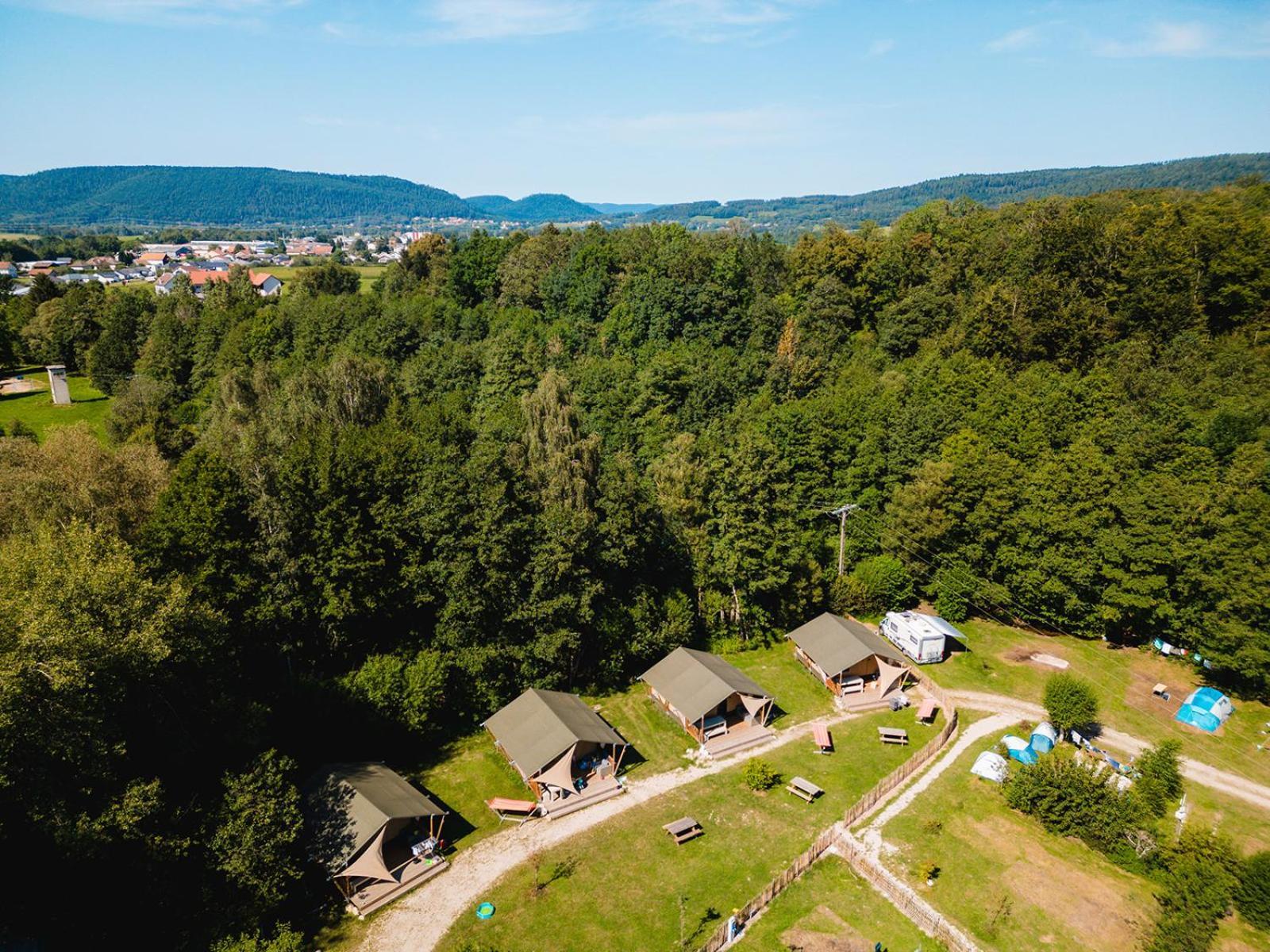 Отель Glamping The Vosges Corcieux Экстерьер фото