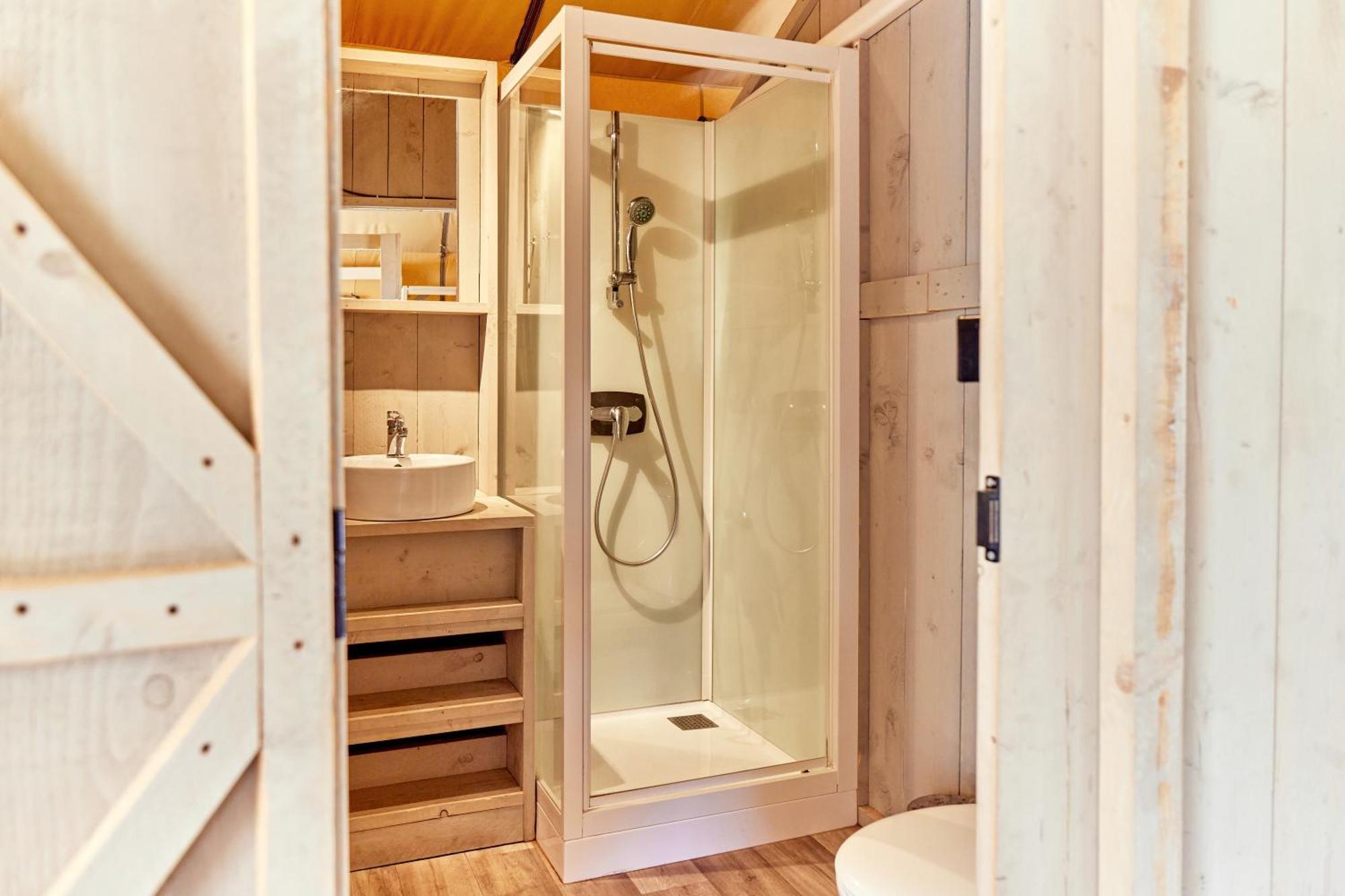 Отель Glamping The Vosges Corcieux Экстерьер фото